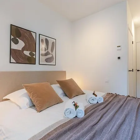 Lägenhet Huswell - With Terrace Close To The Sea