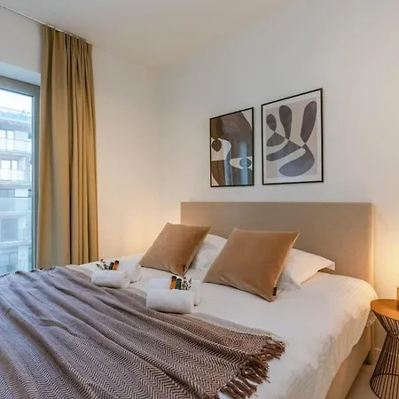 Lägenhet Huswell - With Terrace Close To The Sea